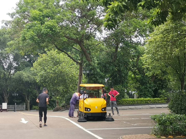 掃地車適合在什么地方使用