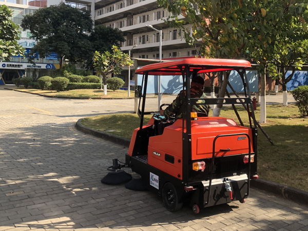 環(huán)衛(wèi)掃地車使用小常識，你知道幾點